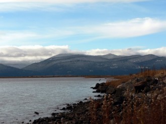 Lakeshore%20with%20Mountains%20and%20Clouds