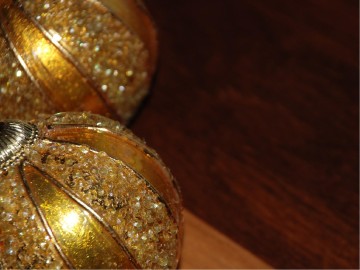 Golden%20Ormaments%20and%20Stars
