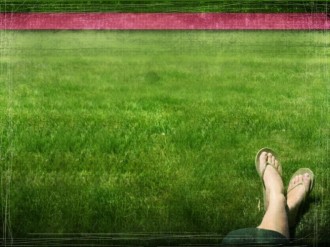 Green%20Grass%20and%20Feet