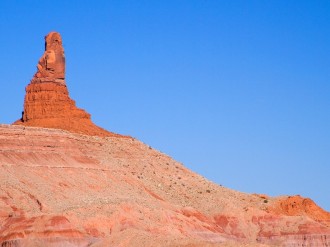 Red%20Rock%20Tower%20with%20Sky