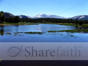 Spring%20Lake%20with%20Deep%20Blue%20Reflection