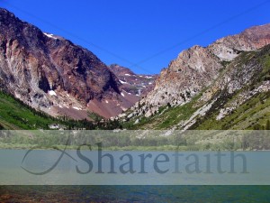 Mountain%20Valley%20with%20Lake