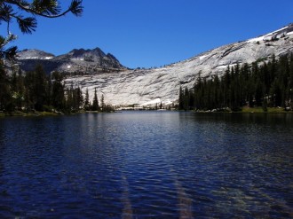 Blue%20Yosemite%20Lake