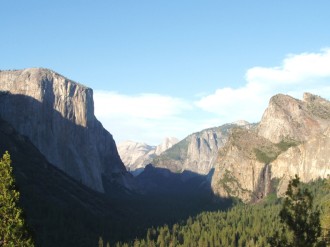 Cliffs%20of%20Yosemite%20in%20Shadow